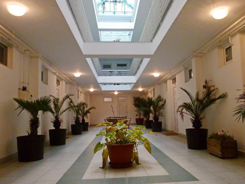 City Center Apartments Heviz Bilik gambar