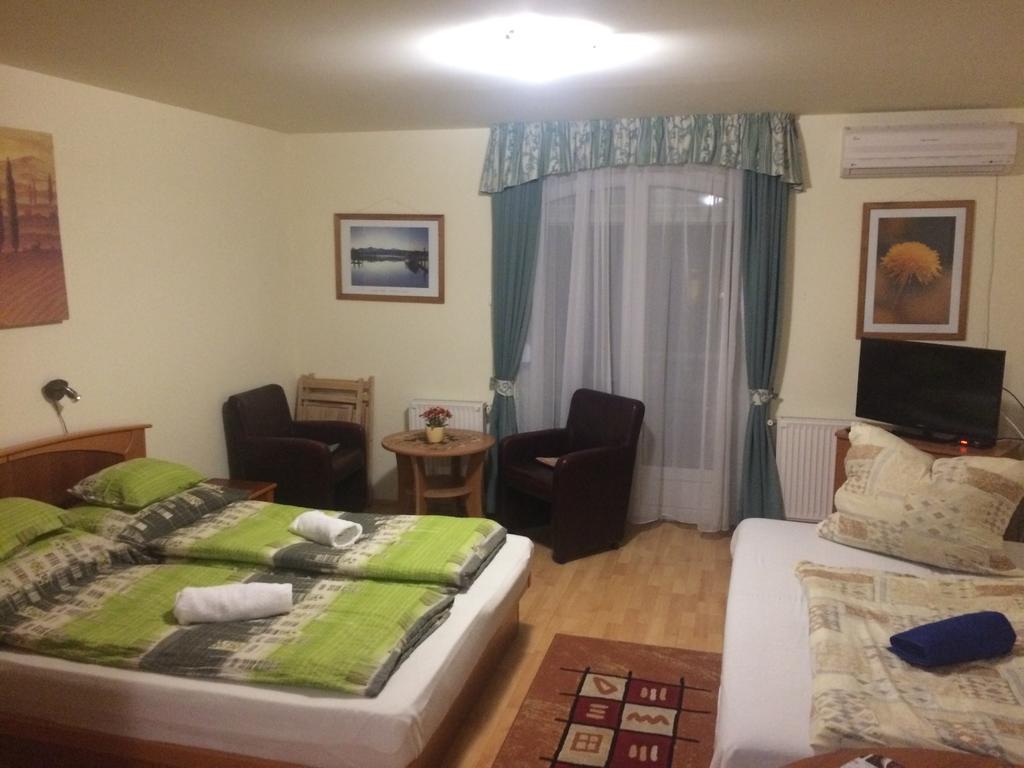 City Center Apartments Heviz Luaran gambar
